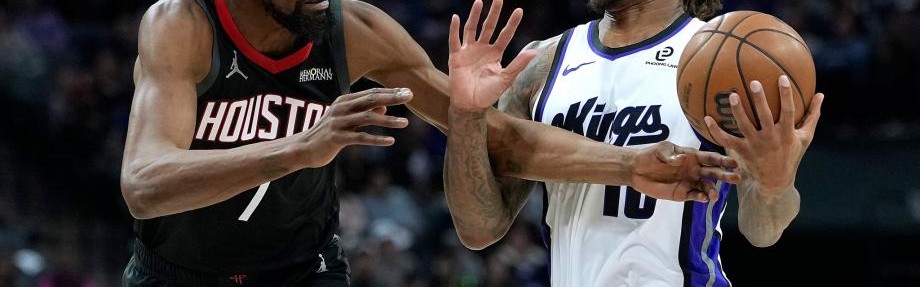 威少15+10德罗赞22分 杜兰特23分国王送火箭三连败