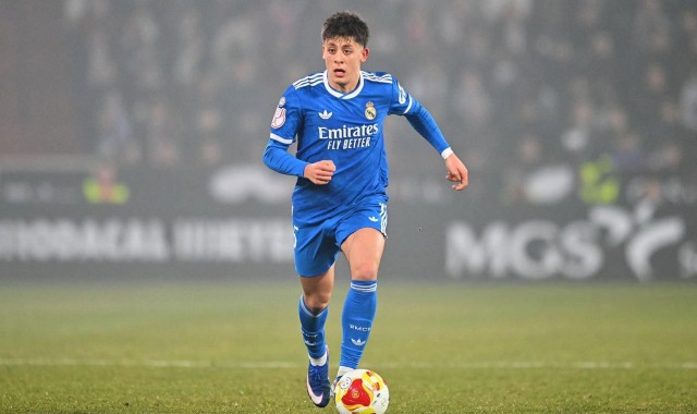 开云体育下载-ESPN：阿森纳非常关注居莱尔，可能在夏窗采取行动