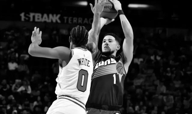 KAIYUN-从数据刷子到冲击MVP！26岁布克终成太阳真领袖